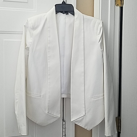 White Blazer - Picture 6 of 7